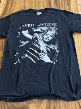 VINTAGE 2008 AVRIL LAVIGNE THE BEST DAMN TOUR T-SHIRT Size Medium